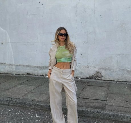 Anneka Madgett Leaked OnlyFans Bilder