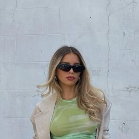 Anneka Madgett OnlyFans Leak Pornografie