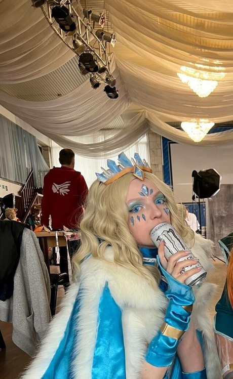 Romanowwa Nacktbilder von OnlyFans geleakt