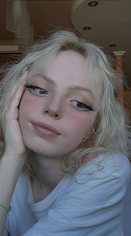 Romanowwa OnlyFans Nacktbilder