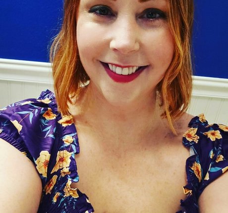 Ave Stone OnlyFans Nacktbilder