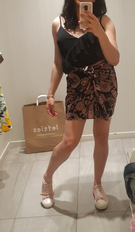 Miss Yuna Nacktpornos auf OnlyFans