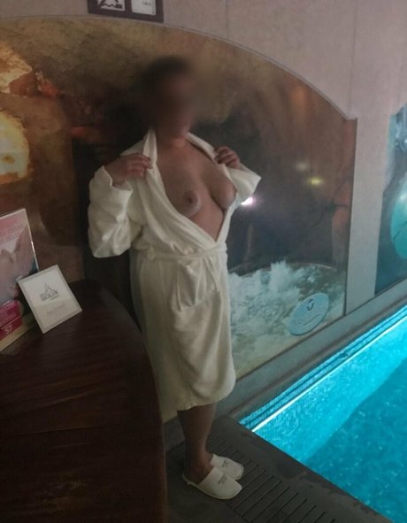 obedientenena Nacktbilder von OnlyFans geleakt