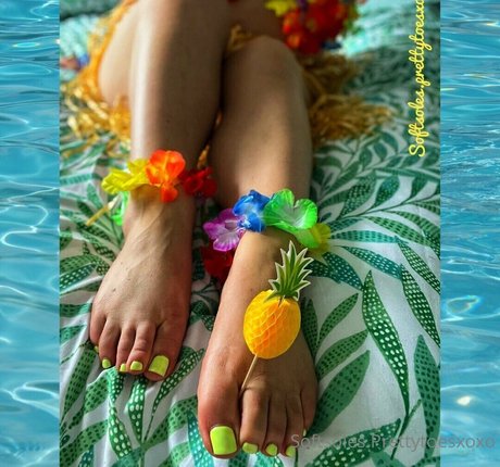 softsoles prettytoesxoxo Leaks von OnlyFans
