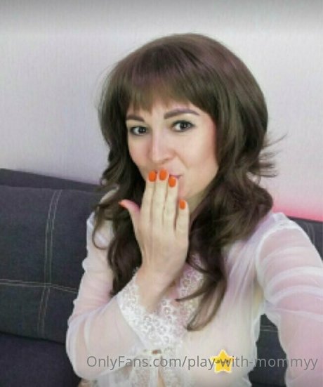 play with mommyy Kostenloses OnlyFans