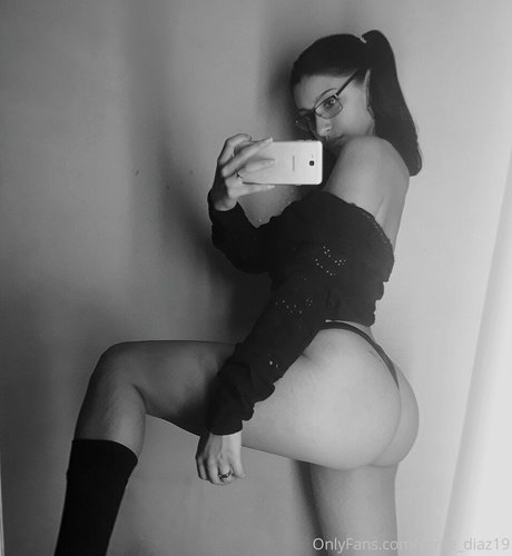 yas diaz19 Nacktbilder von OnlyFans