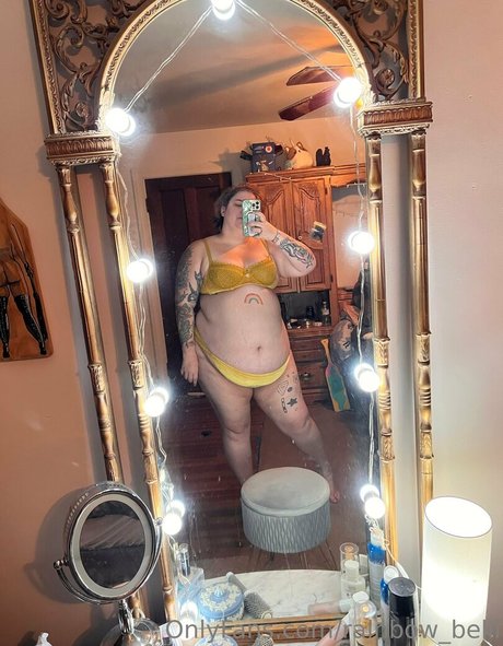 rainbowbelli OnlyFans schlank