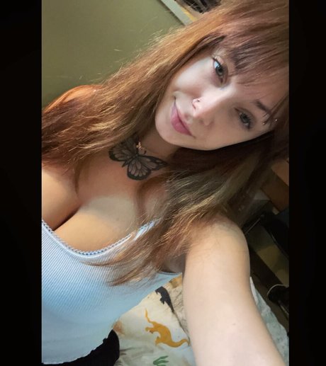 Brina Baby OnlyFans Bilder