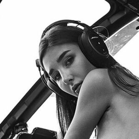 slinky adv Nacktpornos auf OnlyFans