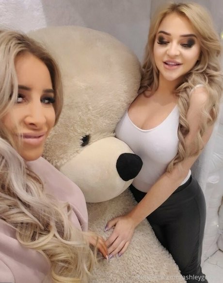 ashleygoldca OnlyFans Leaks Nacktbilder