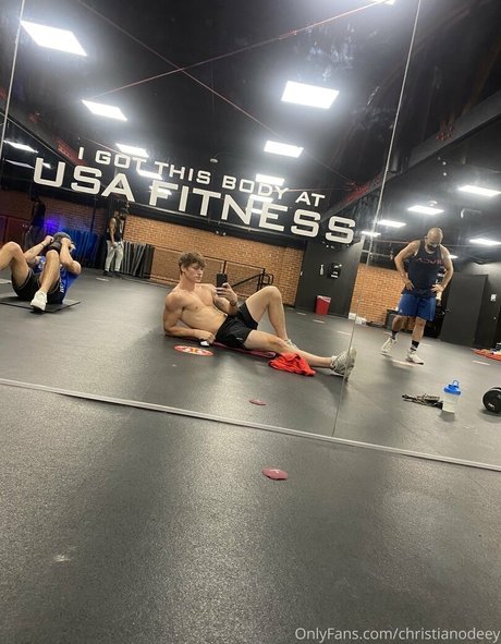 hungodeyfree OnlyFans öffentliche Fotos OnlyFans