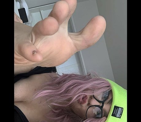 monamixxx OnlyFans Nacktbilder geleakt