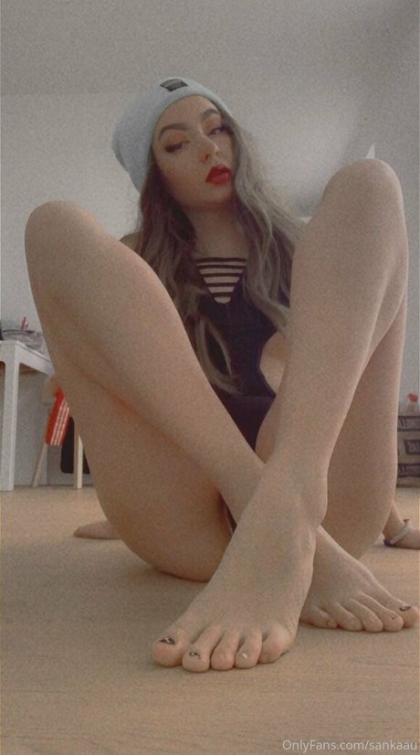 monamixxx OnlyFans-Leaks