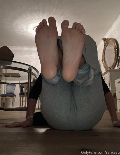 monamixxx OnlyFans Leak