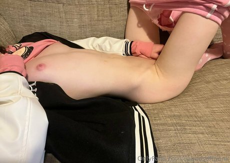 cagedsoftpunk Leak von OnlyFans Pornografie