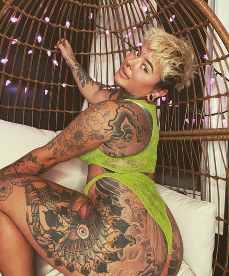 gillisbeennaughtyfree OnlyFans Leak