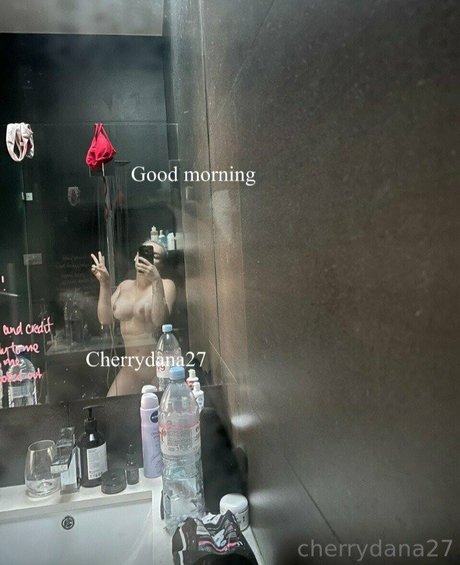 Cherrydana OnlyFans-Bild