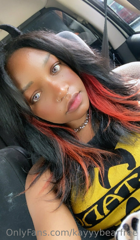 kayyybearfree OnlyFans-Leaks