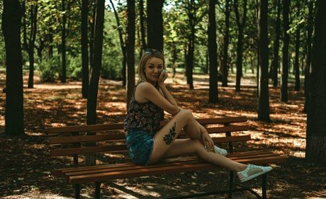 carolinebright OnlyFans-Fotos