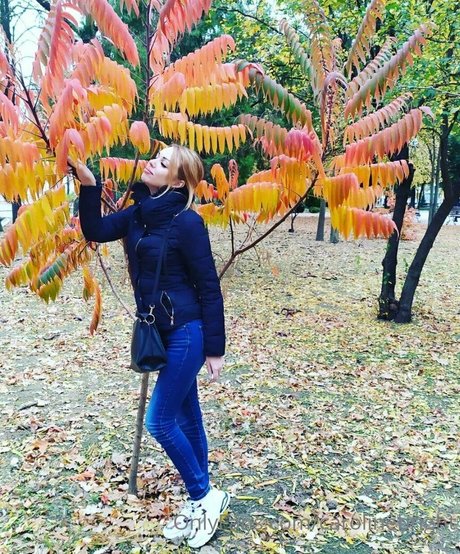 carolinebright Leaked OnlyFans Nacktbilder