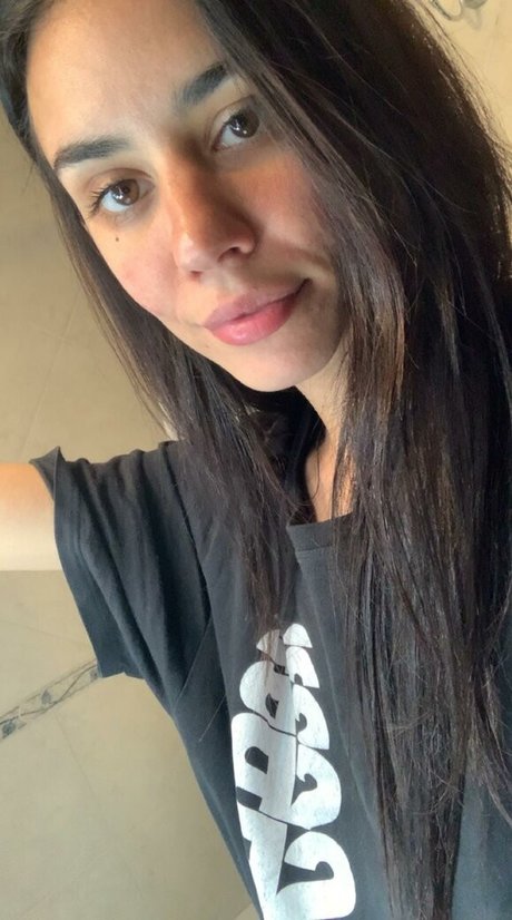 Vera Kaludi OnlyFans nackt