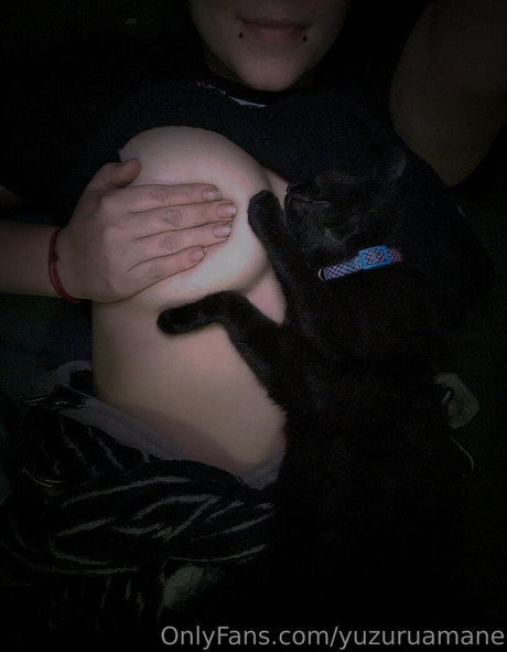 yuzuruamane OnlyFans Leaked