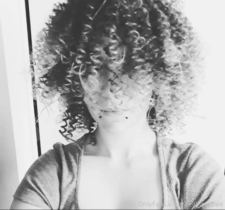 isabellaboth OnlyFans-Model