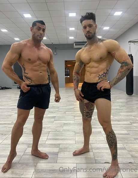 viktoronee NSFW OnlyFans