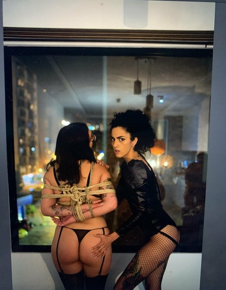 nia yanyi OnlyFans geleakter Pornografie