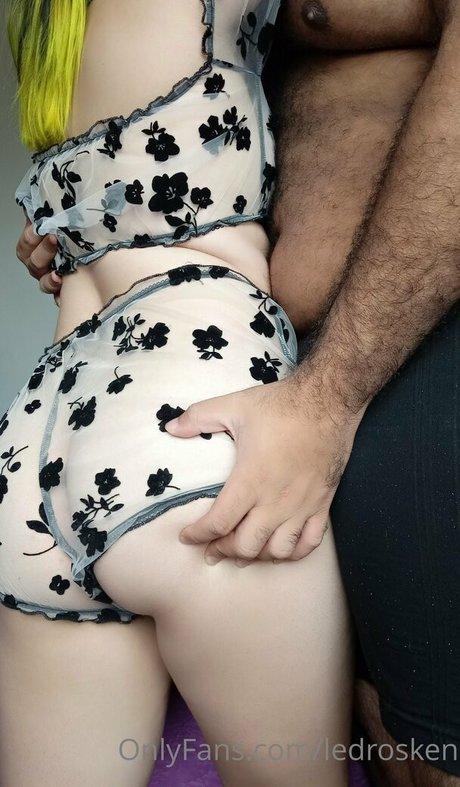 nyxie ledros Nacktbilder geleakt