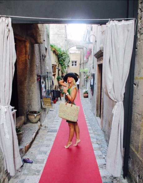 Anna Ilyasova OnlyFans Striptease