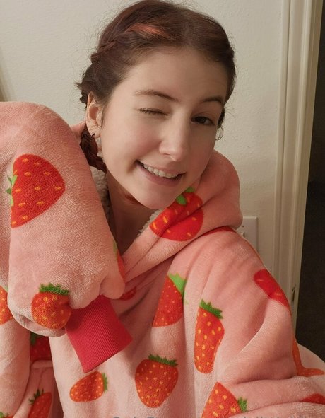 valvestia OnlyFans Leak