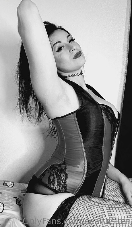 seairasiren OnlyFans Bilder