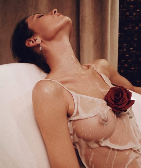 kurvige anal-onlyfans schön Foto