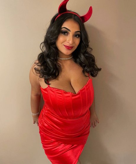 Mimi Russo OnlyFans XXX