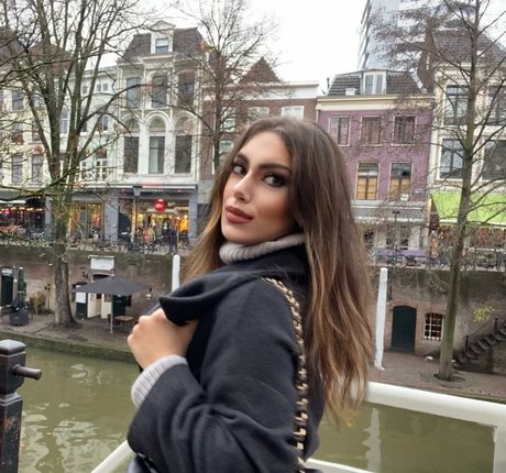 Ylenia Bevelacqua OnlyFans kostenlos