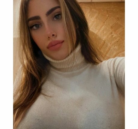 Ylenia Bevelacqua NurlyFans-Brüste