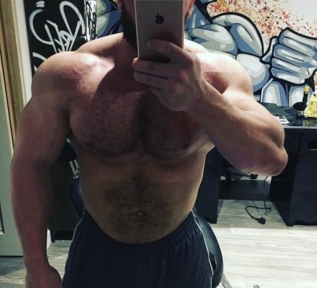 drewalexander OnlyFans Brüste Bild