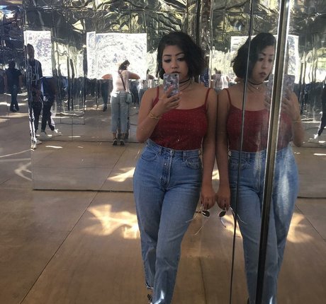 Sadd Pup Nacktbilder OnlyFans