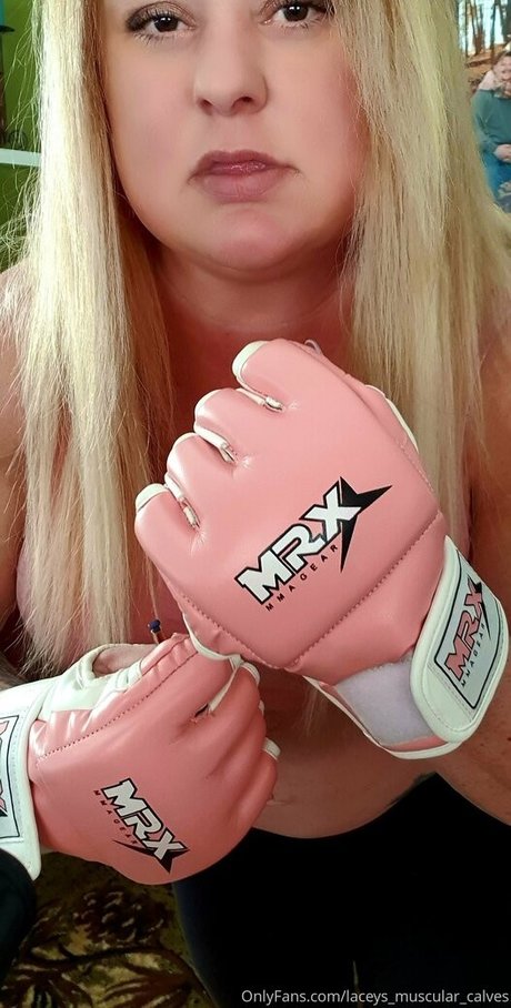 laceys muscular calves Leaked OnlyFans Bilder