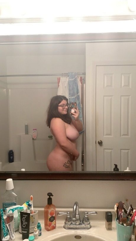 realcococash OnlyFans Nacktbilder