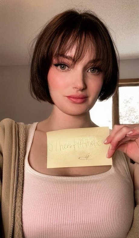 Heartpathetic Nacktbilder von OnlyFans