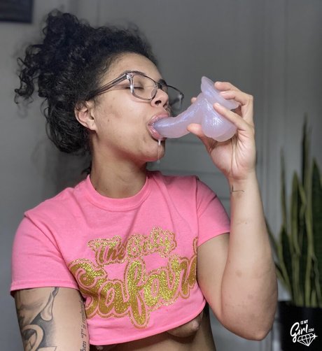 Safarii OnlyFans-Archiv