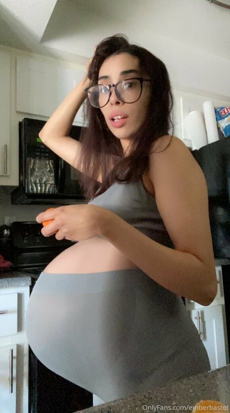 bondage-bunny-onlyfans Kunstporno Porträt