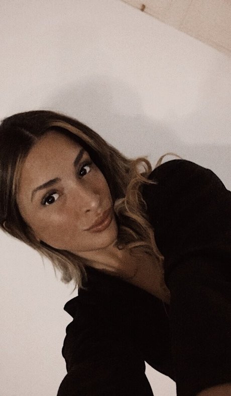 belonly Nackt OnlyFans