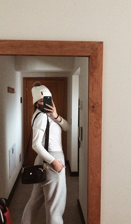 belonly OnlyFans explizite Inhalte