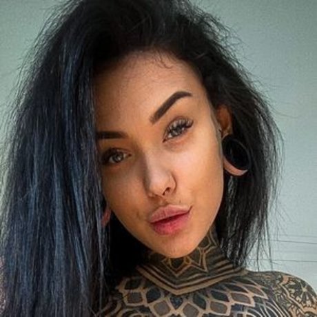 Nika Kimi Nur für Fans