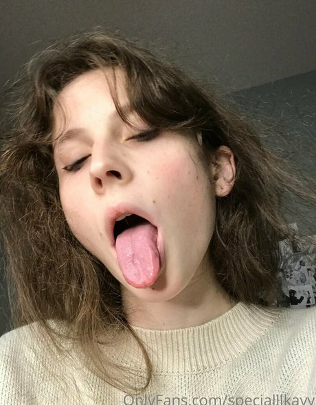 Lillith Xoxo Neue geleakte OnlyFans-Inhalte