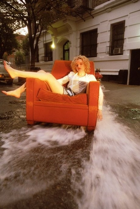 Julia Garner XXX OnlyFans