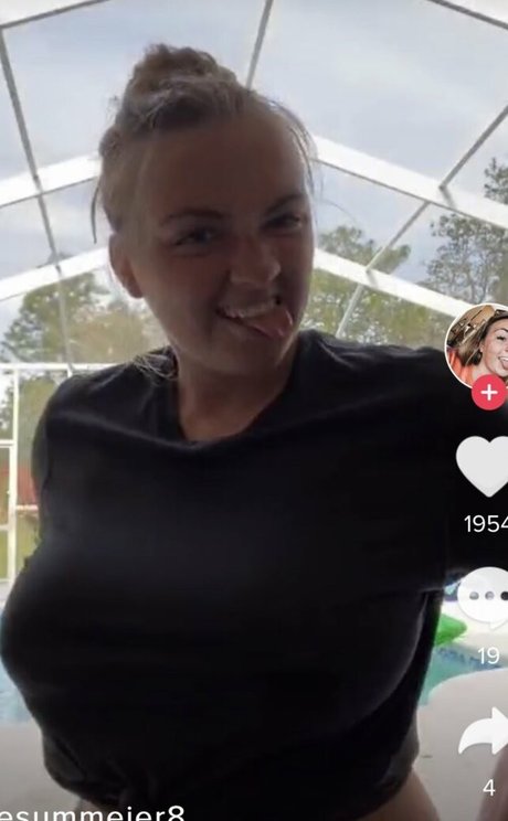 Raelyne Summeier Model OnlyFans Foto